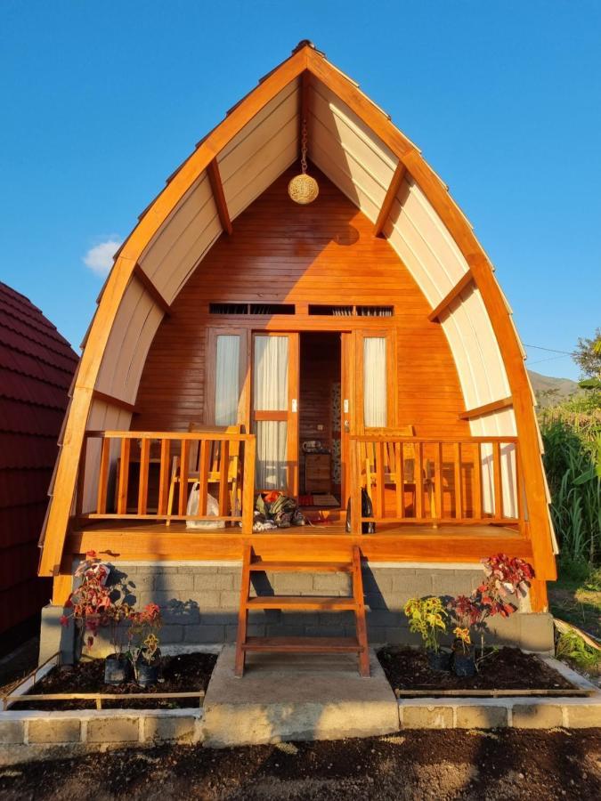 Family Rinjani Bungalow Sajang Экстерьер фото