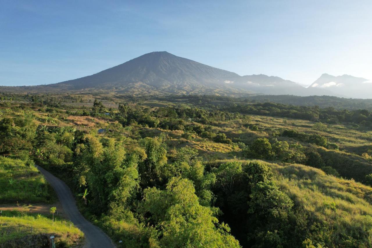 Family Rinjani Bungalow Sajang Экстерьер фото