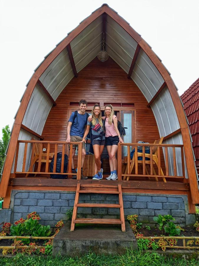 Family Rinjani Bungalow Sajang Экстерьер фото