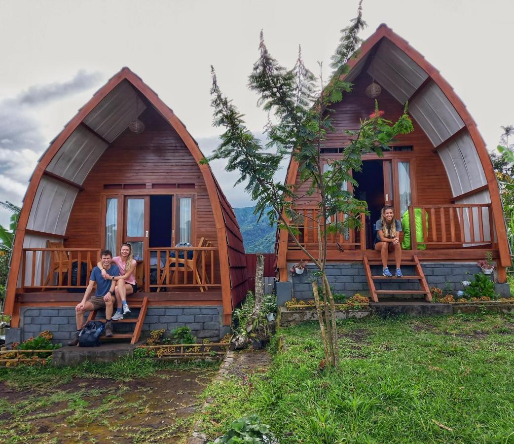 Family Rinjani Bungalow Sajang Экстерьер фото