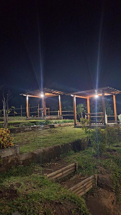 Family Rinjani Bungalow Sajang Экстерьер фото