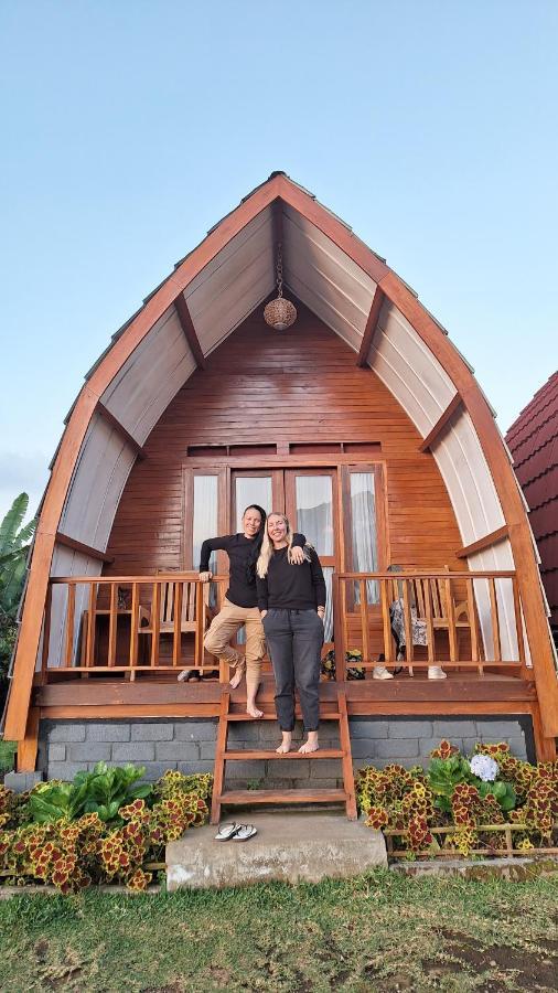 Family Rinjani Bungalow Sajang Экстерьер фото