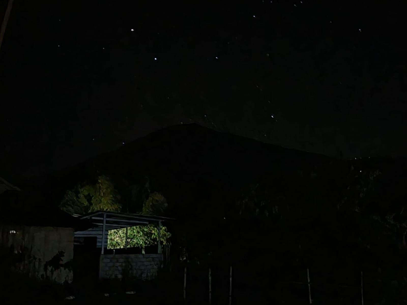 Family Rinjani Bungalow Sajang Экстерьер фото