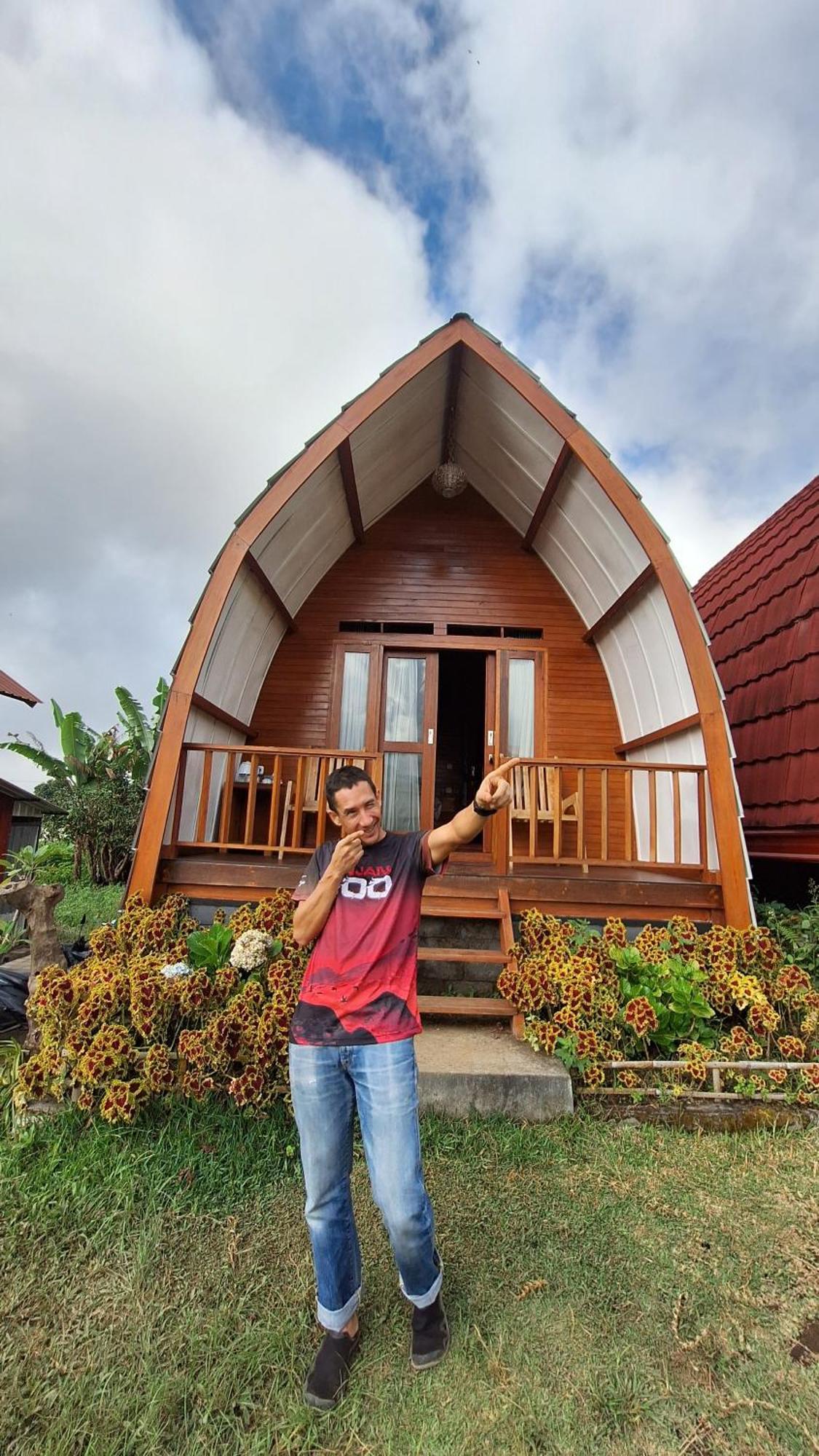 Family Rinjani Bungalow Sajang Экстерьер фото